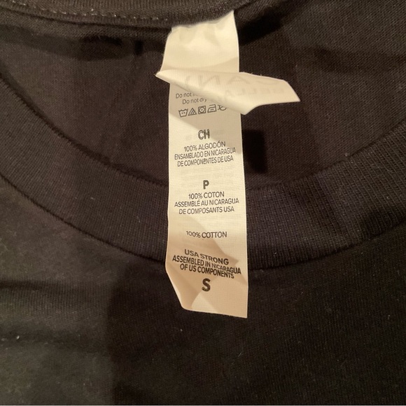 Sonic and Tails Men’s/Unisex T-Shirt Size Small From Sega Shop - Picture 4 of 4